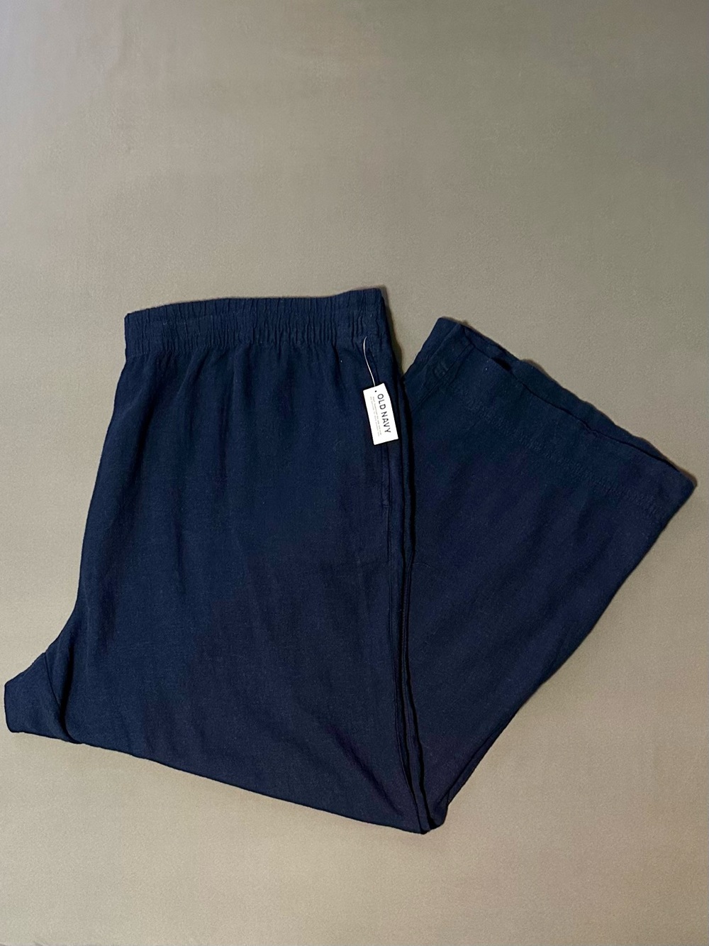 NWT Old Navy Wide-Leg Pull-On Pants in Navy - Picture 3 of 6